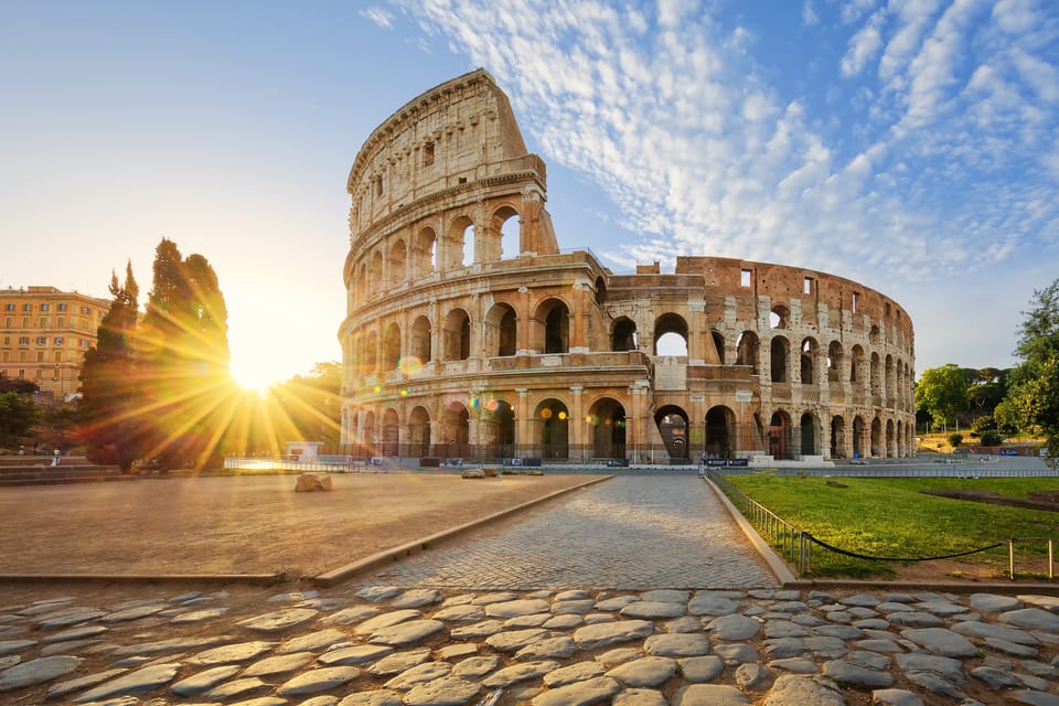 Best of Colosseum Experience: Exclusive Tour in 40 Languages