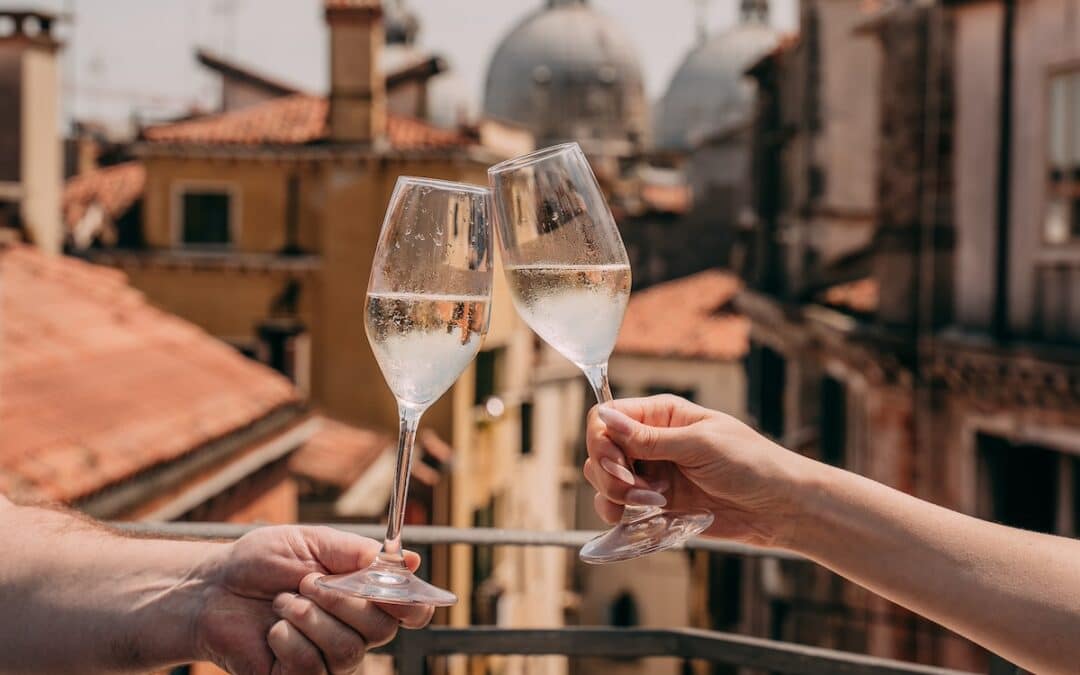 Roofscape Exploration in Venice with Prosecco Tasting