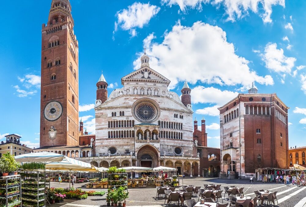 VIP Experience to Cremona with Luxury Transfer